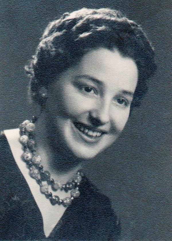 Lucia Santamaria