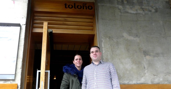 Tolono-pareja