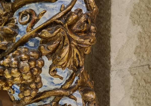 Uvas-Columna