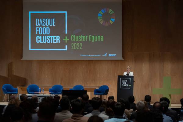 ARANTXA Tapia en la clausura del Cluster Eguna 2022.