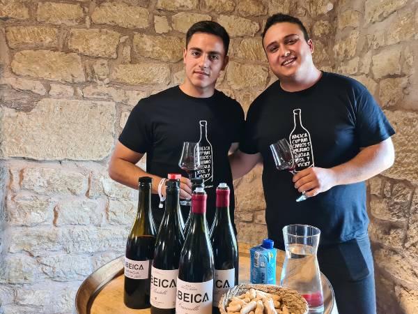 Martes of Wine