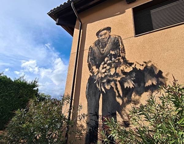 Murales de Udane Juaristi para la familia Saenz de Samaniego