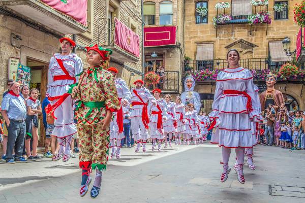LA-DANZA
