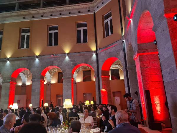 Comedor Correos