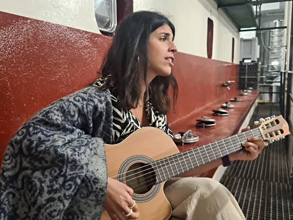 Vino y música con Paula Blanco