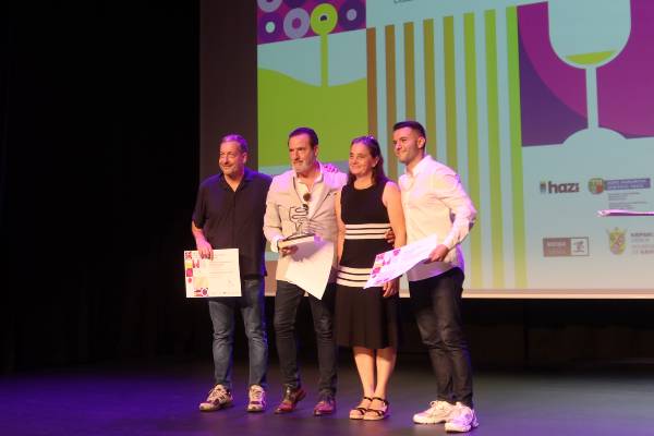 Juan Valdelana arrasa en el Concurso de Vinos de Rioja Alavesa